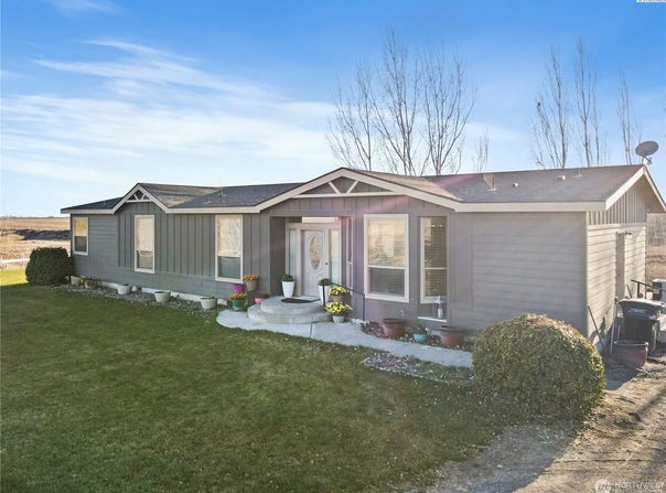 1773 W Bench Rd, Othello, WA 99344
