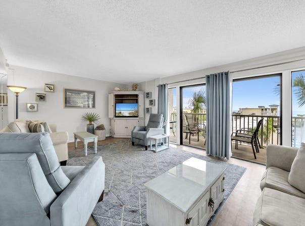1030 US-98, Destin, FL 32541