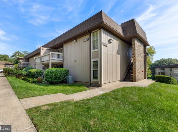 5823 ROYAL RIDGE Drive, SPRINGFIELD, VA 22152