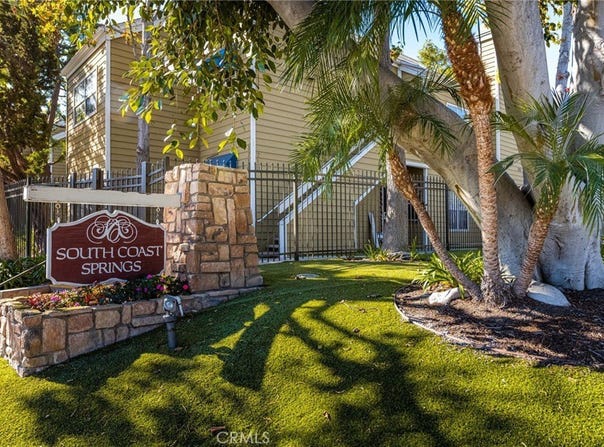 3750 S Bear Street, Santa Ana, CA 92704