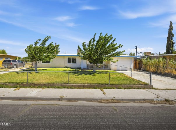 24285 Sage Avenue, Boron, CA 93516