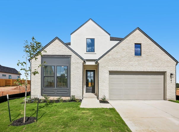 141 Christian Springs Dr, Kyle, TX 78640