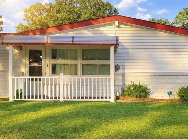 1505 Sparrow Road, Chesapeake, VA 23325