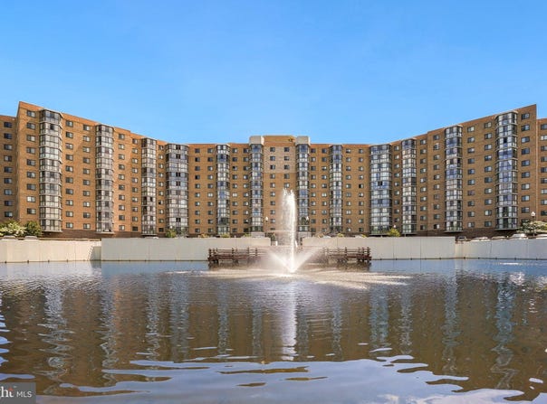 3330 N LEISURE WORLD Boulevard, SILVER SPRING, MD 20906