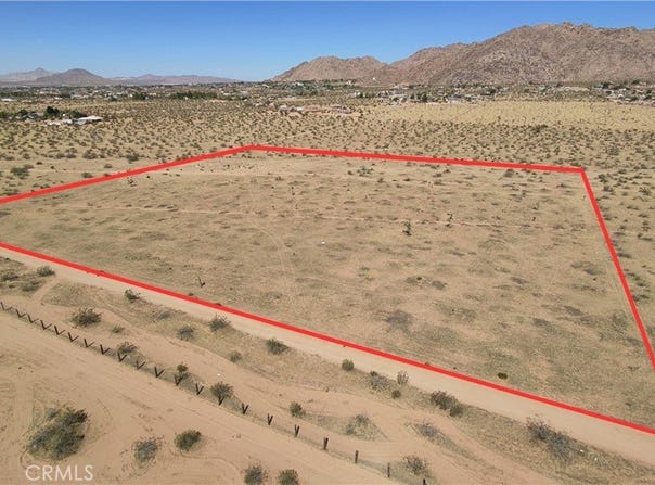 24350 Zuni Road, Apple Valley, CA 92307