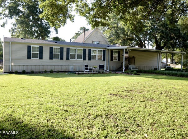 413 Hebert Street, Jeanerette, LA 70544