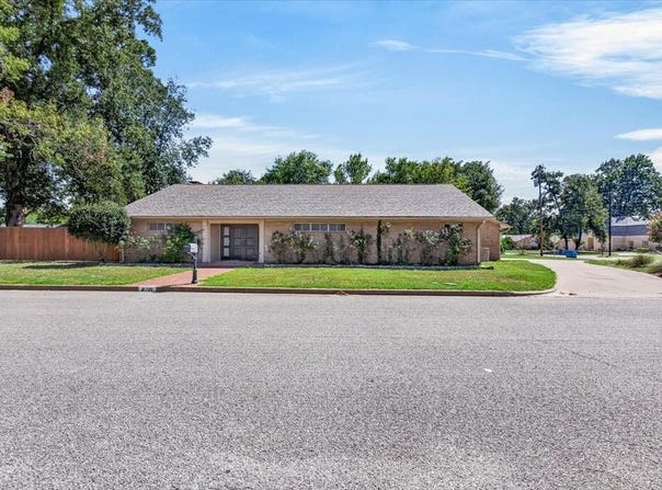 726 Mulberry, Athens, TX 75751