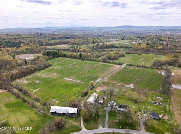 292 Clapper Road, Selkirk, NY 12158