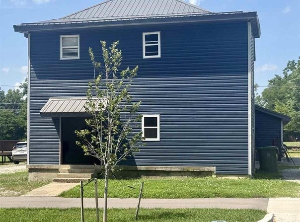422 E Washington St, Sullivan, IN 47882