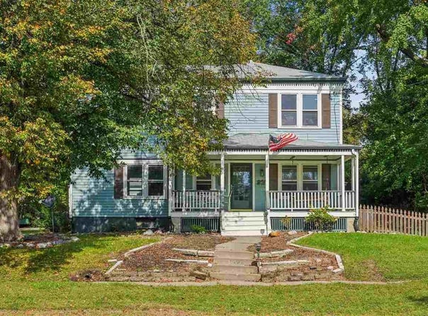 920 Ginter Ave, IowaCity, IA 52240
