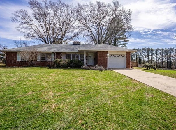 126 Maple Street, Appomattox, VA 24522