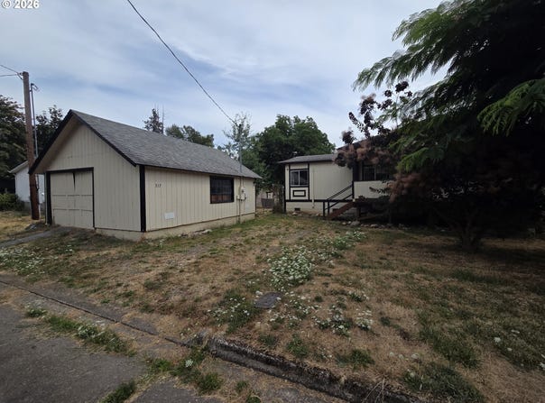 317 APPLEGATE Ave, Drain, OR 97435