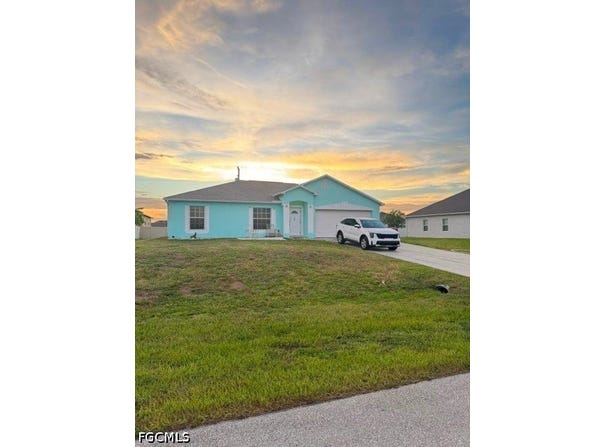 18 NW 13th Avenue, Cape Coral, FL 33993