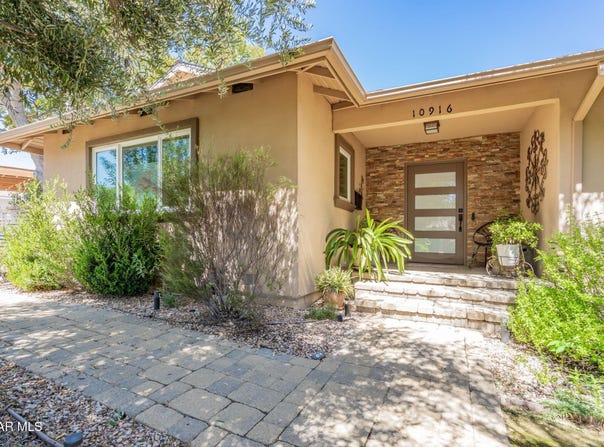 10916 Ruffner Avenue, Granada Hills, CA 91344