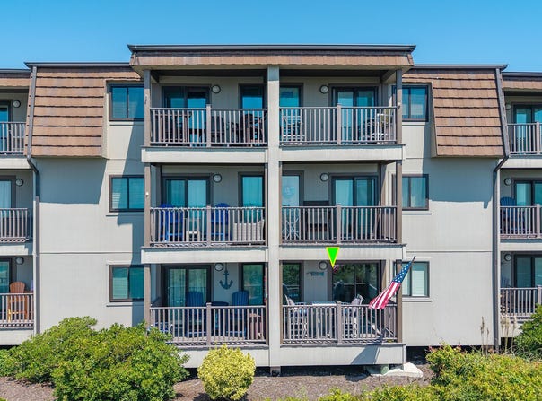 2008 E Ft Macon Road, Atlantic Beach, NC 28512