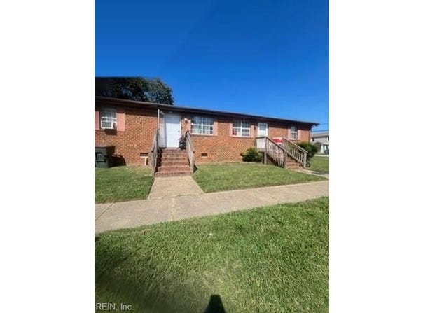 4300 Tides Ct, Norfolk, VA 23518