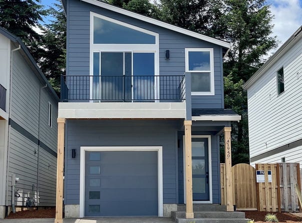 41940 DESCHUTES Ave, Sandy, OR 97055
