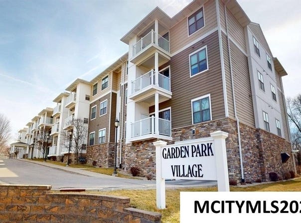 809 7th Ave N #311, CLEAR LAKE, IA 50428