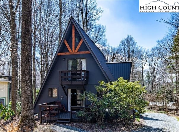 20 Lady Slipper Loop, Newland, NC 28657