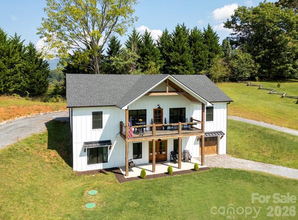 100 Kinloch Lane, Clyde, NC 28721