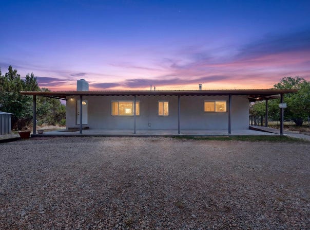 5 Ivanas Way, Pecos, NM 87552