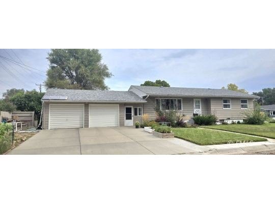 2017 Batchelor St, Miles City, MT 59301