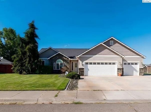 4307 Segovia Dr, Pasco, WA 99301