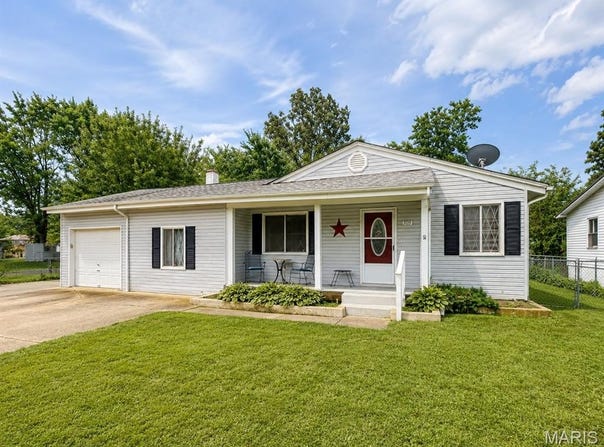 705 McClain Street, Richland, MO 65556