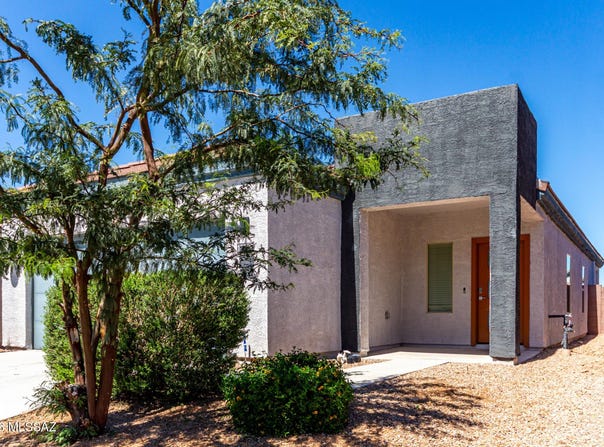 12727 E Joffroy Drive, Vail, AZ 85641
