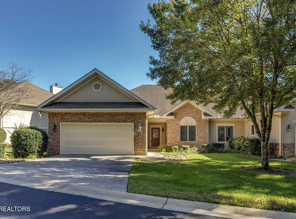 231 Tanasi Lagoon Drive, Loudon, TN 37774