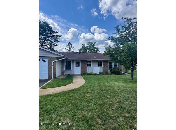 37A Cambridge Circle, Manchester, NJ 08759