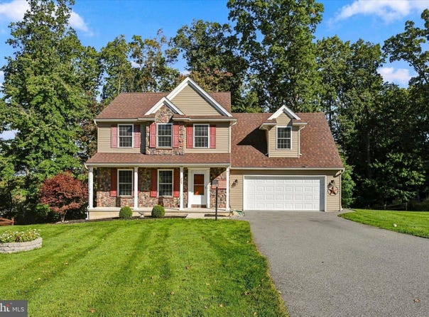 255 LIZ Lane, GAP, PA 17527