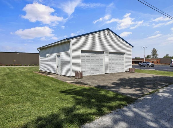 N Johns Street, Amanda, OH 43102