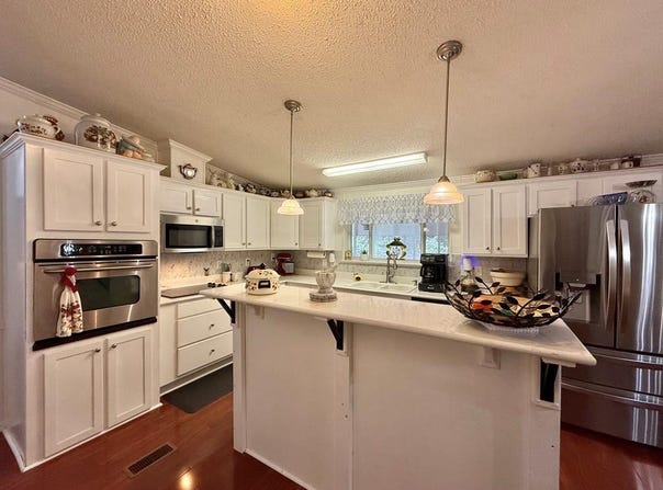 271 Stonewall Drive, Hemphill, TX 75948