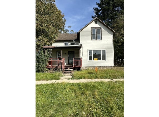 404 Fifth Street, Three Rivers, MI 49093