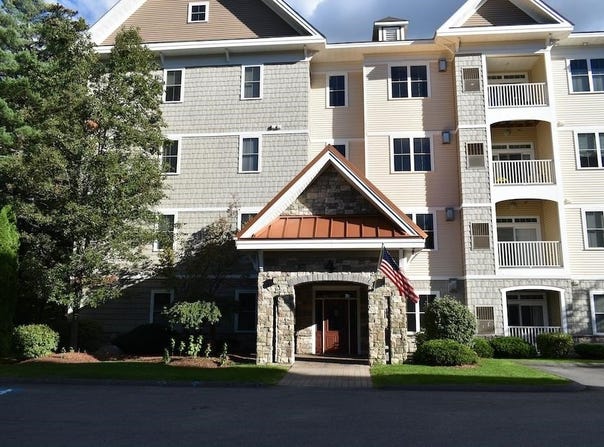 4 Henry David Drive, Nashua, NH 03062