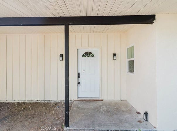 7704 Calvin Avenue, Reseda, CA 91335