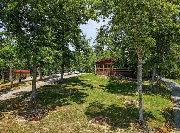 278 Pleasant Hill Rd, Allons, TN 38541