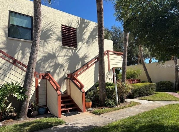 523 SPRING LAKES Boulevard, BRADENTON, FL 34210
