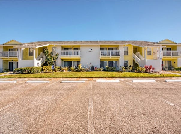 455 ALT 19 S, PALM HARBOR, FL 34683