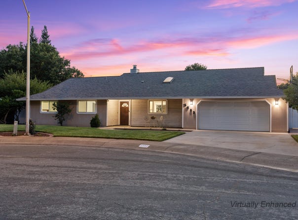 5882 Farm House Lane, Redding, CA 96001