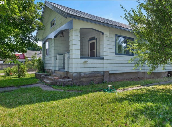 1029 WALNUT St, BakerCity, OR 97814