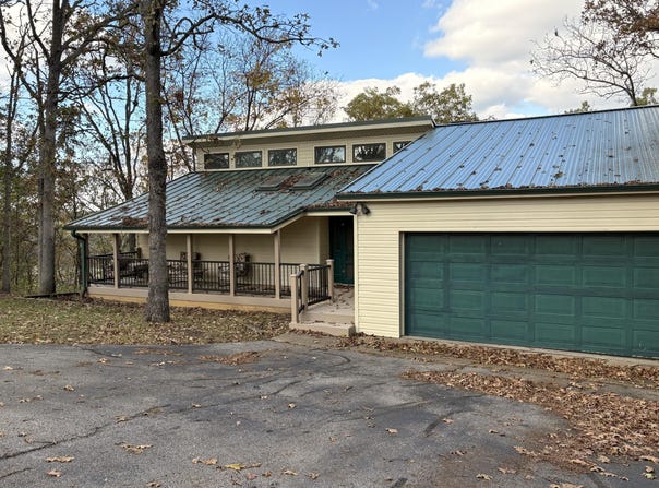 1352 E 400th Road, Bolivar, MO 65613