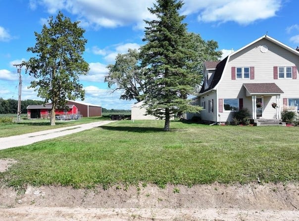 7652 N Wise Road, Clare, MI 48617
