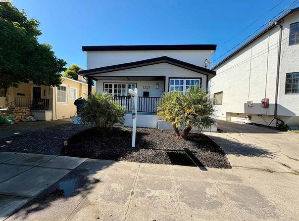 1327 NE Ward Street, Berkeley, CA 94702