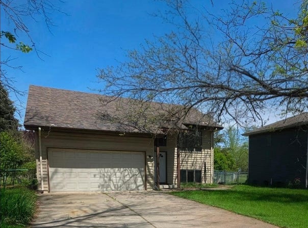 301 Aster Drive, Northfield, MN 55057