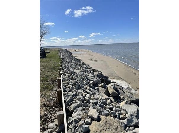 9899 Sunset Boulevard, Caseville Twp, MI 48755
