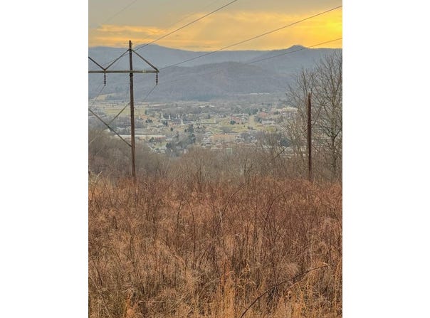 9999 King Mountain Road, Williamsburg, KY 40769