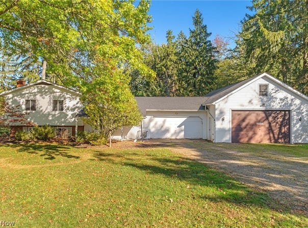 2527 Monica Drive, Richfield, OH 44286