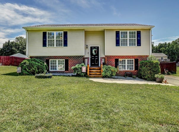 208 Sweeney Circle, Forest, VA 24551